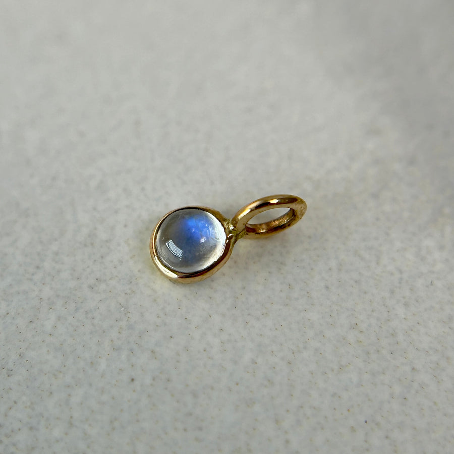 18ky Birthstone Gem Charm