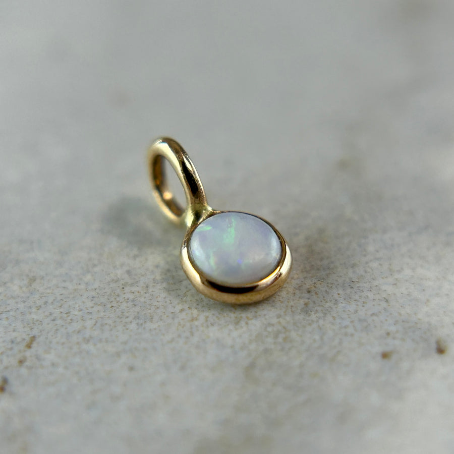 18ky Birthstone Gem Charm