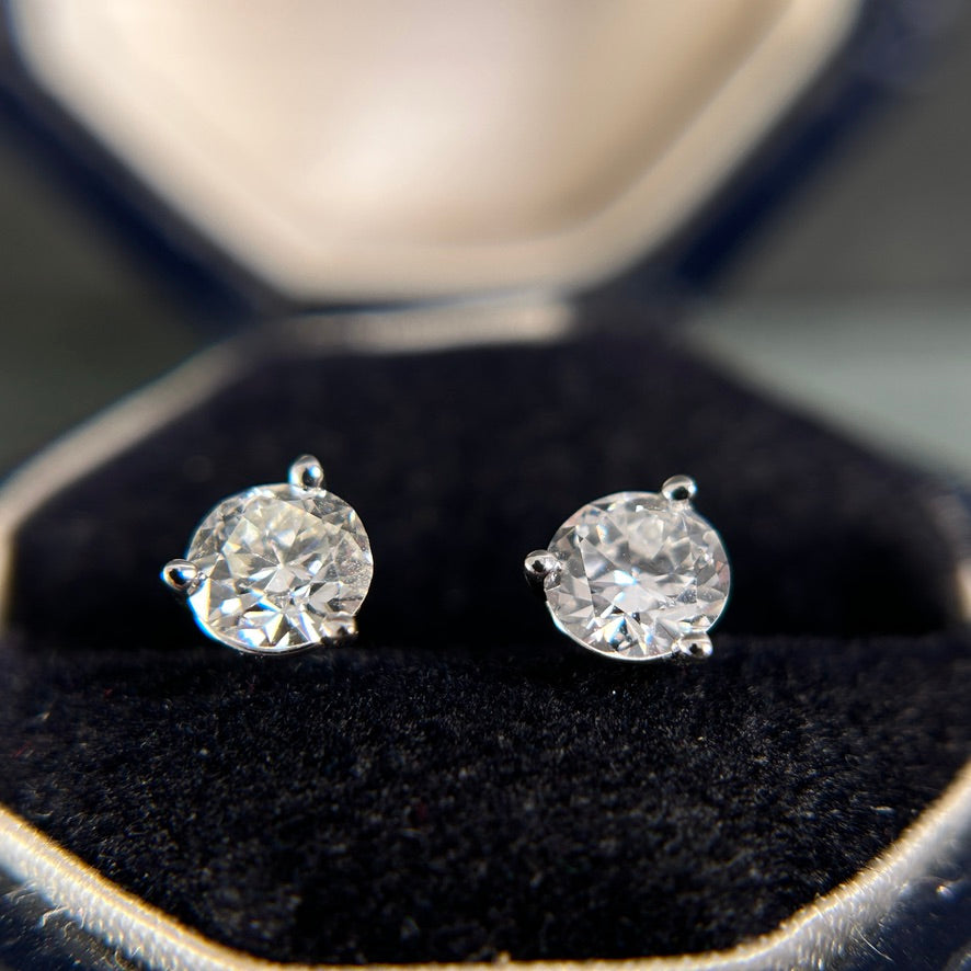 14k White Gold Vintage Diamond Studs