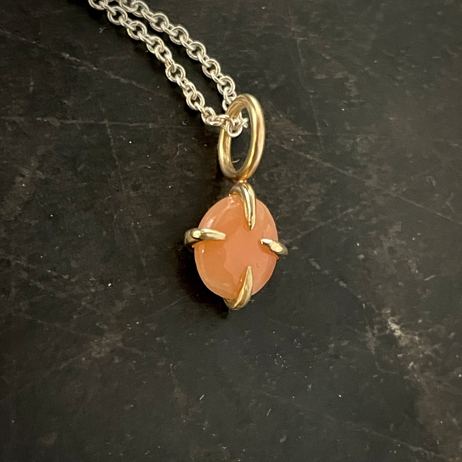 Vintage Coral 4-Prong Charm